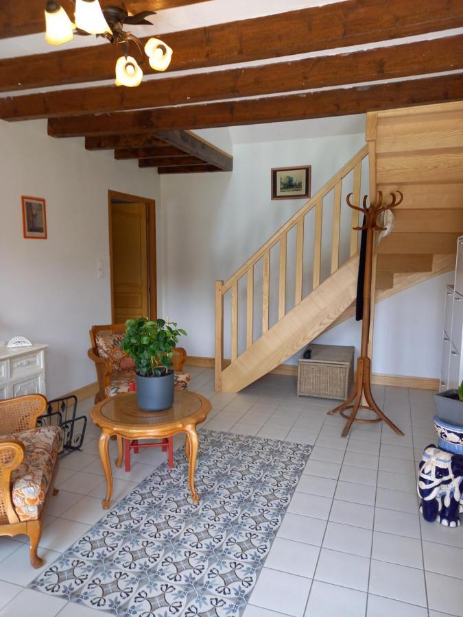 La Maison Aux Pivoines Theuville-aux-Maillots Buitenkant foto