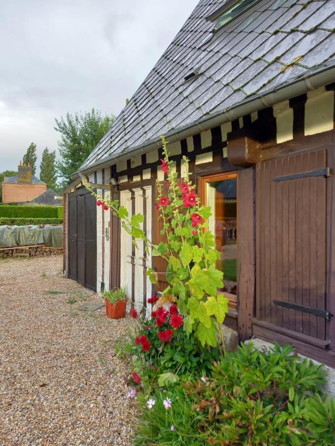 La Maison Aux Pivoines Theuville-aux-Maillots Buitenkant foto